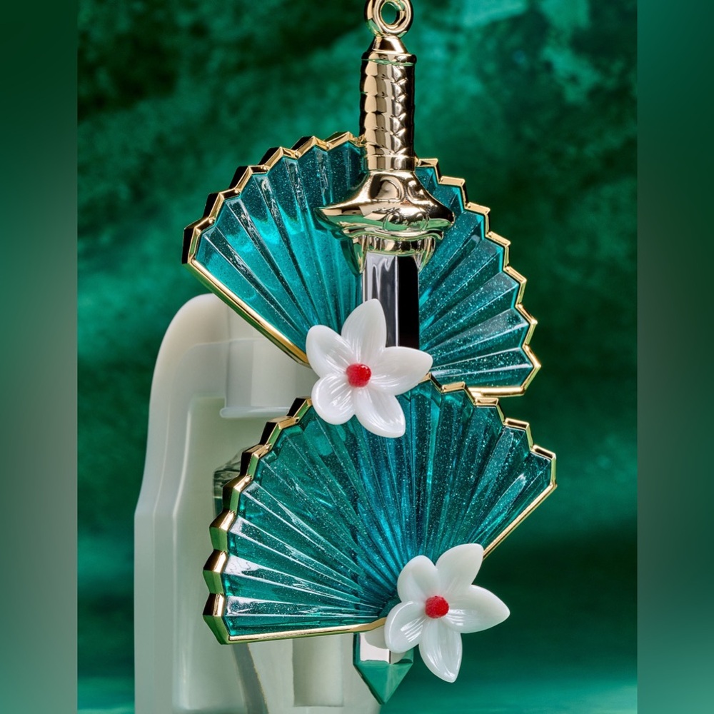Disney X Bath and Body Works Mulan Wallflower